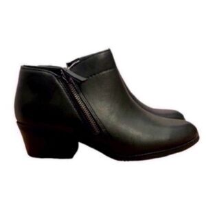 New Time and Tru Boots